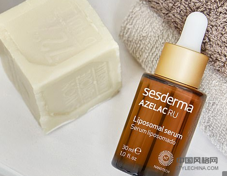 西班牙面部精华液每隔30秒就被抢购一次，并在英国推出后24小时内售罄，最终还是有库存 - 但如果你想亲自尝试一下，你必须快速行动 中国风格网,stylechina.com