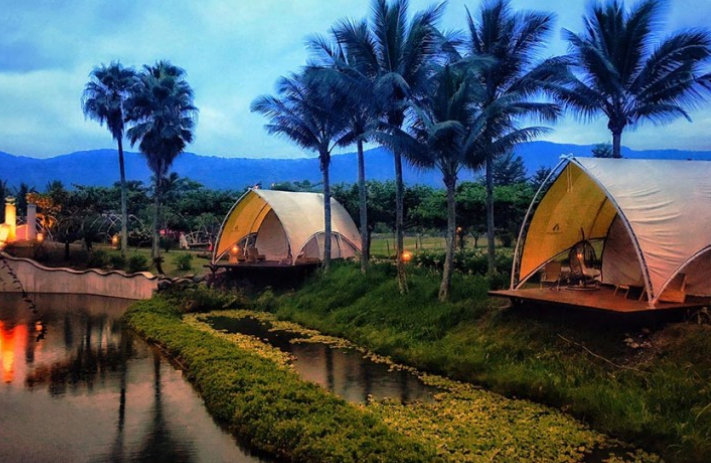 不用出国就能享受「奢华露营」！顶级帆船帐篷内有冷气，河岸美景配星光BBQ超浪漫，立刻揪团出发吧～ ,stylechina.com