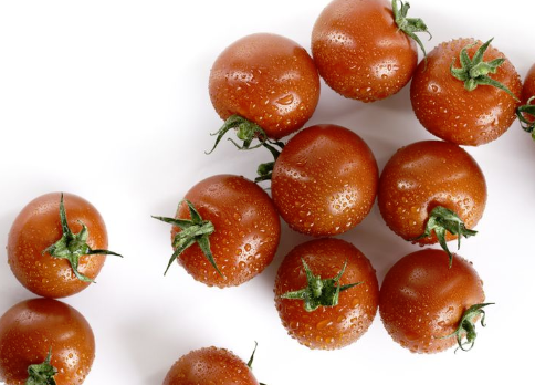 懂吃「这2种颜色」食物的女人不太会晒黑为什么？专业营养师完整解答 ,stylechina.com