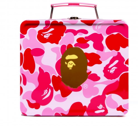 最潮的中秋月饼！日本潮牌BAPE与半岛精品店联手推「粉红迷彩中秋礼盒」 ,stylechina.com