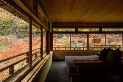 全日本最梦幻的旅馆!搭小船才能进入的虹夕诺雅京都,让你住进极致日式美学 ,stylechina.com