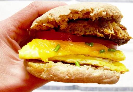 健康早餐三明治用鸡香肠 ,stylechina.com