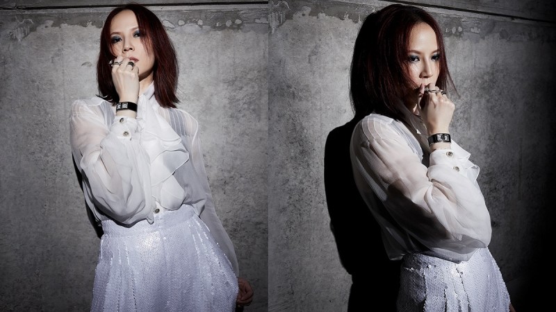 01.jpeg 在忠于自我的世界里,时间无法带走的价值与美,是杨乃文献给我们的时空秘密---CHANEL Code Coco ,stylechina.com