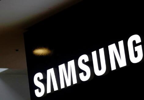 三星Elec展示了方形折叠手机的新设计 ,stylechina.com