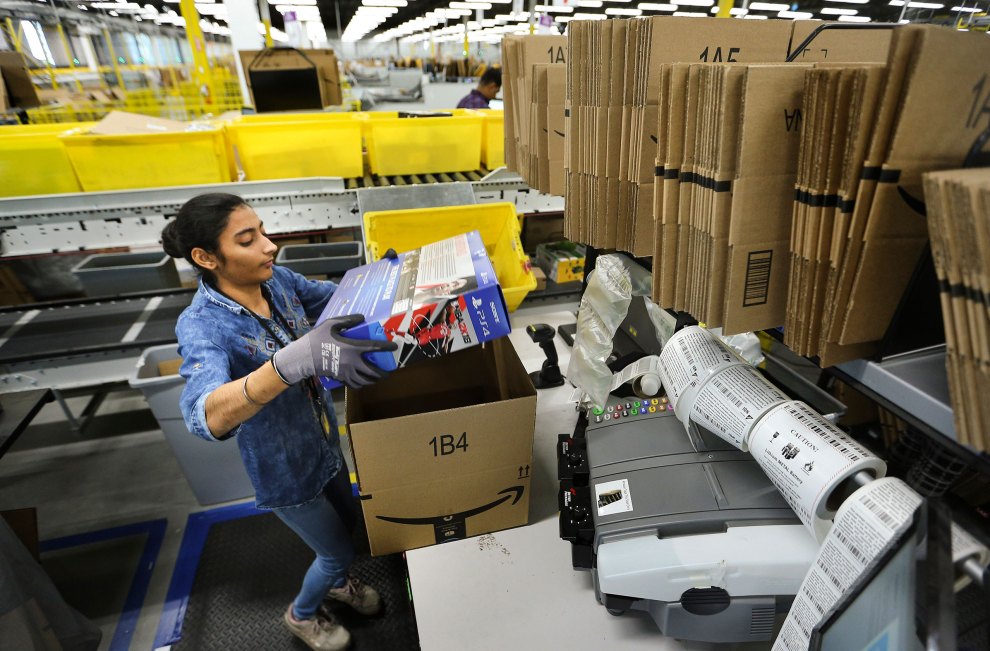 报告称亚马逊与印第安纳州合作淡化了仓库工人的死亡和安全问题 ,stylechina.com