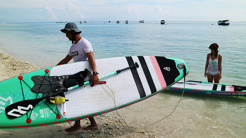 离峰夫妻带着SUP出国去避冬| Gili Island SUP跳岛天堂 ,stylechina.com