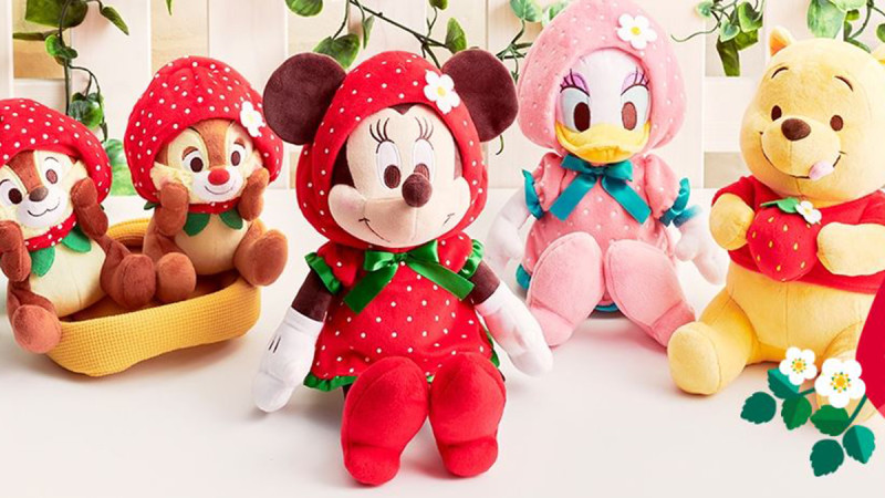 5E049001079031577357313.jpeg 迪士尼草莓季来了!米妮、奇奇蒂蒂穿上「草莓装」超萌登场,小熊维尼不吃蜂蜜改吃草莓 ,stylechina.com