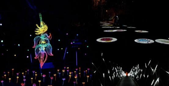 QQ截图20200131124740.jpg 喜欢赏元宵灯会的人,大推台南的「2019龙崎光节-空山祭」!结合艺术与当地环境的创作,可以看见大自然生命力、虚实交错的奇幻氛围,好吸引人啊~ ,stylechina.com