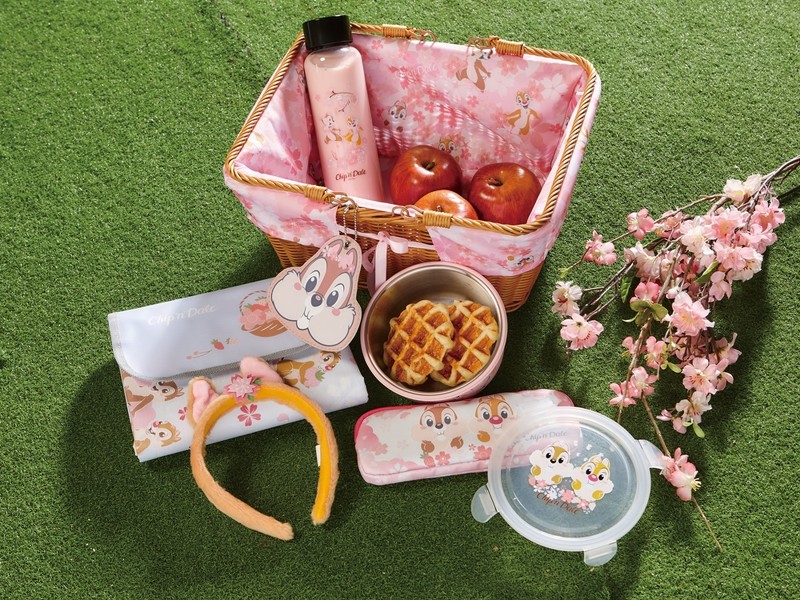 「迪士尼樱花祭快闪店」要来了！还会举办粉红野餐派对，小鹿斑比、奇奇蒂蒂野餐篮狂喷少女心 ,stylechina.com