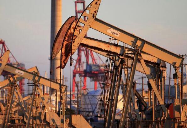 石油行业不想被特朗普救助 页岩产业使美国成为地球上领先的石油和天然气生产国，正面临着迄今为止最严重的危机。 ,stylechina.com