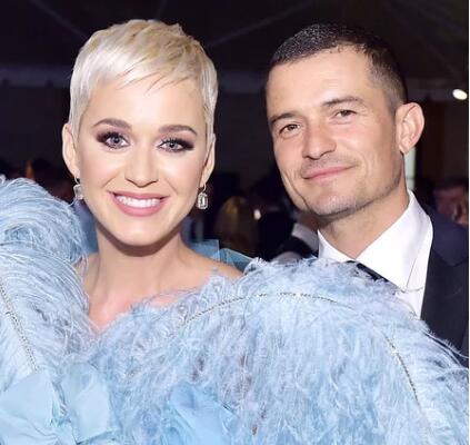 medium_c63ec5e19d96ef42.jpg 凯蒂·佩里(Katy Perry)刚刚宣布了她和奥兰多·布鲁姆(Orlando Bloom)的婴儿的性别 ,stylechina.com