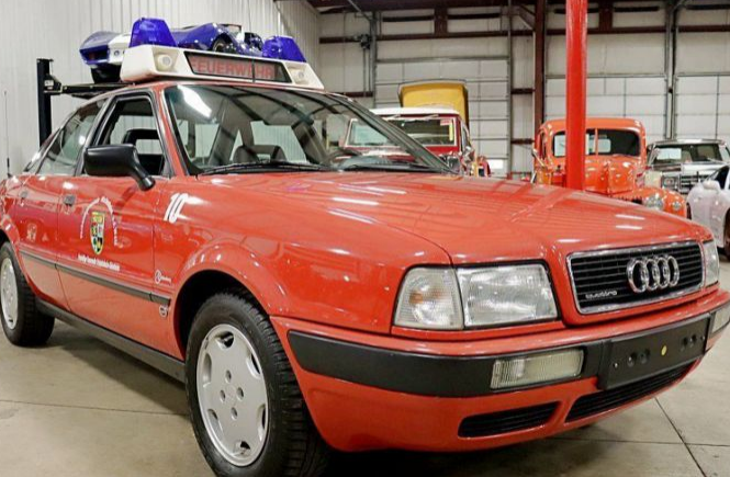 为此1992奥迪80 Quattro开火，您肯定会在这辆退休的德国消防部门车辆中受到关注 ,stylechina.com