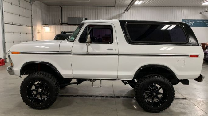 值得一去的地方1979年的福特野马，当越野车是卡车而不是杂货店吸气剂时，这种恢复的美国美感就产生了 ,stylechina.com