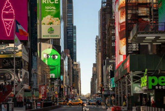 彩虹独角兽和驾驶室，变化通常是渐进的。Taco Bell只能步行 然后增加一个直通车道 ,stylechina.com