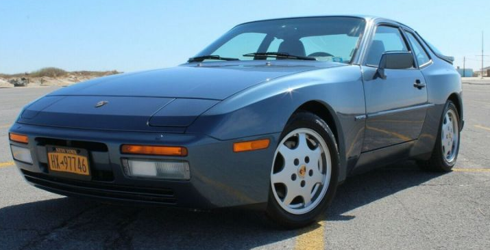 这款2000英里的保时捷944几乎是全新的 ,stylechina.com