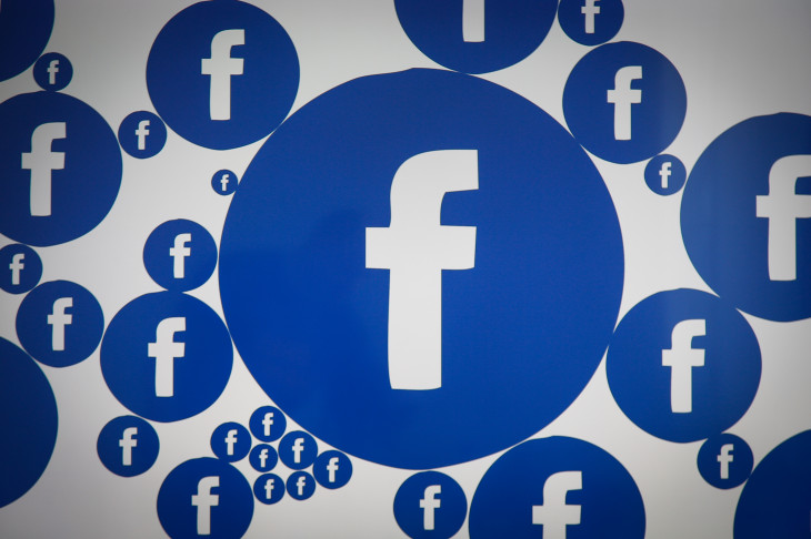 勉强地与Facebook重新建立联系 ,stylechina.com