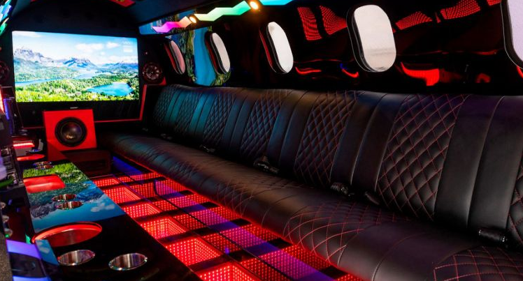 在这款基于雪佛兰的Learjet豪华轿车中过大的生活 ,stylechina.com