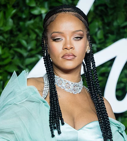 蕾哈娜（Rihanna）的检疫服装与您期望的一样华丽 ,stylechina.com