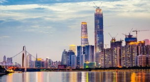 经历了过去近二十年高速发展的黄金时代，当前我国房地产行业正处于稳步调整阶段，而2020年的新冠肺炎疫情对行业的负面影响也大于2003年SARS 中网时尚,stylechina.com