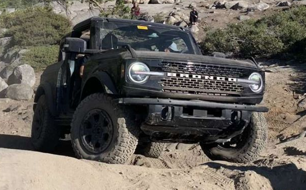 观看新福特野马尝试穿越Rubicon步道 中网时尚,stylechina.com