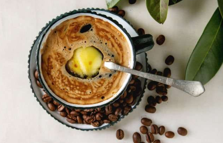 防弹咖啡黄金比例｜想烧脂要懂黑咖啡、牛油、椰子油的完美比例☕️另附减肥食谱 中网时尚,stylechina.com