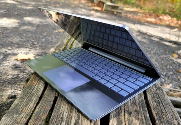 Microsoft Surface Laptop Go评估：对预算计算机进行反向工程 中网时尚,stylechina.com
