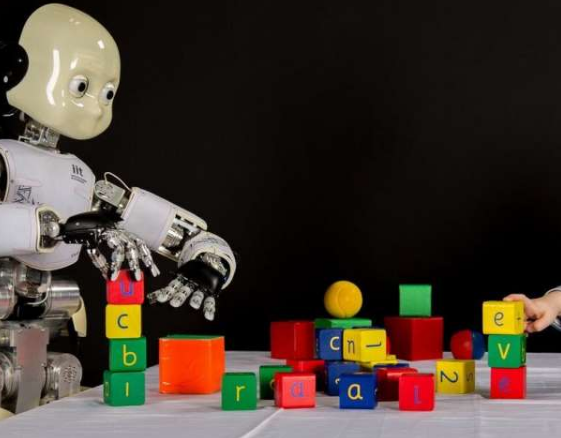 他们将需要学习如何做所有我们可能无需思考就能完成的小工作，机器人可能会在晚年照顾您-您的孩子会教他们 中网时尚,stylechina.com