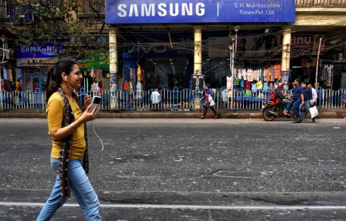 三星击败小米夺回印度智能手机市场第一名 中网时尚,stylechina.com