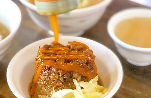 港都好滋味！「高雄必吃平价美食」推荐：蒸蛋汤、超人气烤鸭、15 元粉圆冰，加码深夜限定隐藏版宵夜！ 中网时尚,stylechina.com