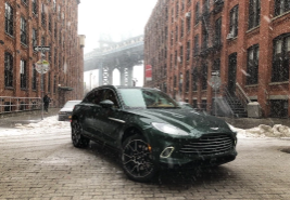 阿斯顿·马丁DBX是两辆车的故事 中网时尚,stylechina.com