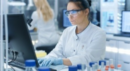 通过结合体外 测定和 计算机 模拟，评估全氟烷基物质的雌激素 抗雌激素活性及其与人雌激素受体的相互作用  中网时尚,stylechina.com