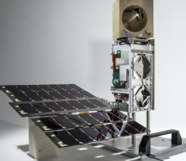 卫星小组加速观看致命的大西洋飓风 中网时尚,stylechina.com