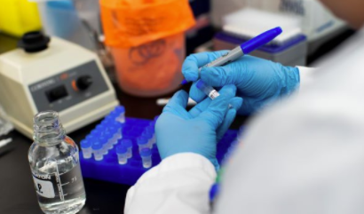 通过发展治疗 COVID-19 竞赛的斗争仍在继续 中网时尚,stylechina.com